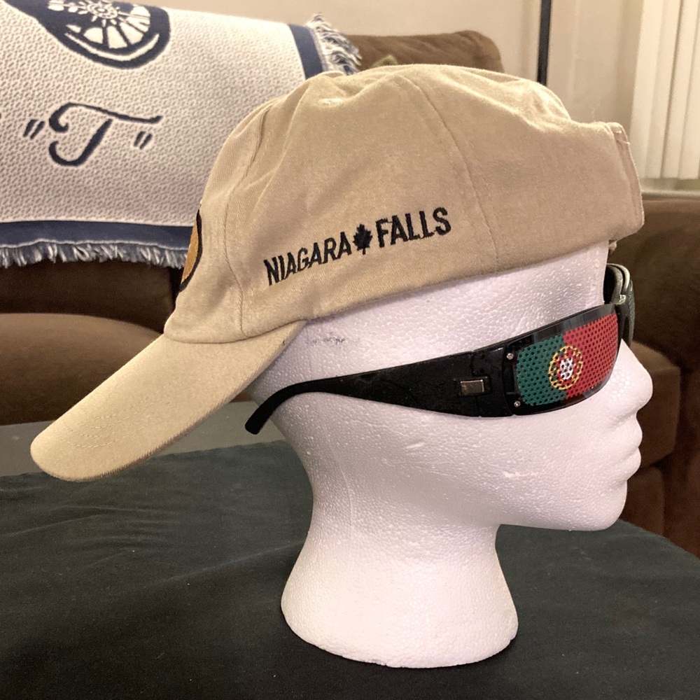 Vintage Hard Rock Cafe 🍁 Niagara Falls ‘Love All Serve All’ Hat - Picture 5 of 8